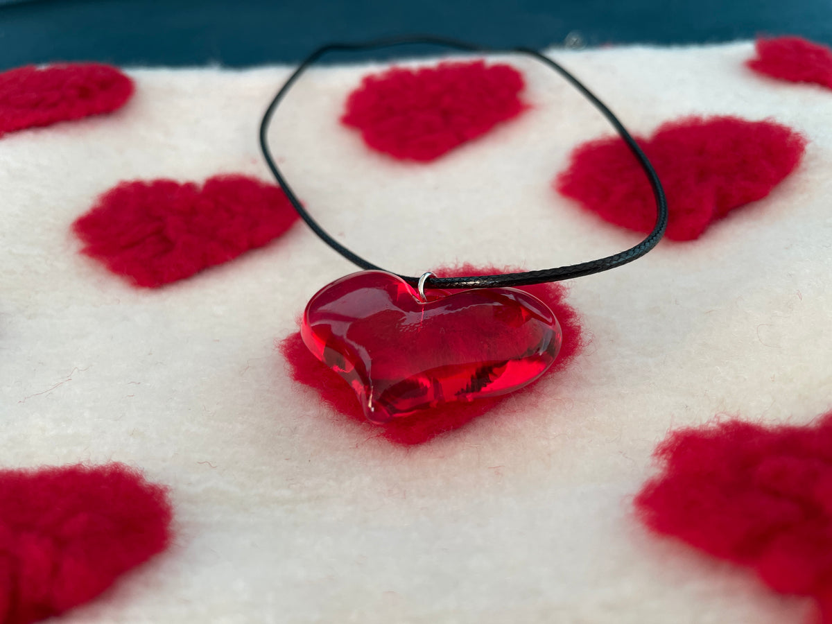Coffret cadeau spéciale Saint-Valentin trousse-collier-dessous de verre pour elle !
